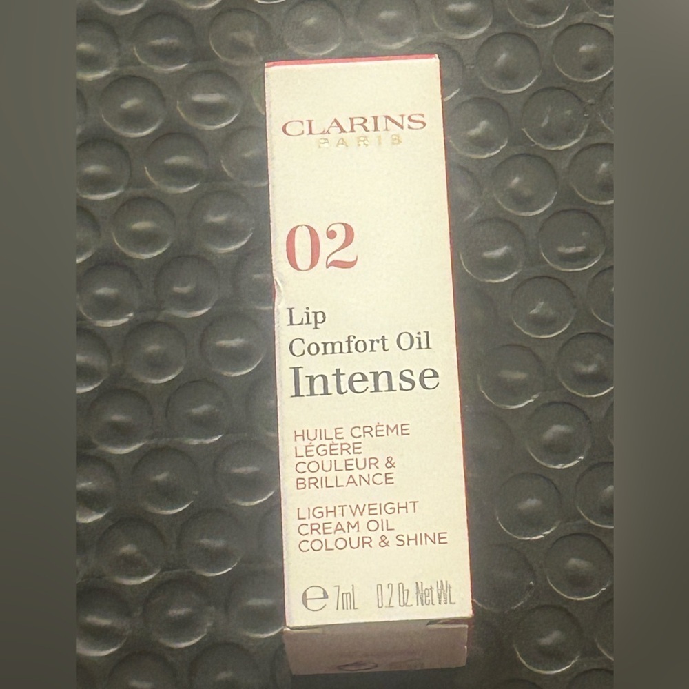 Clarins  02 intense plum lip comfort oil